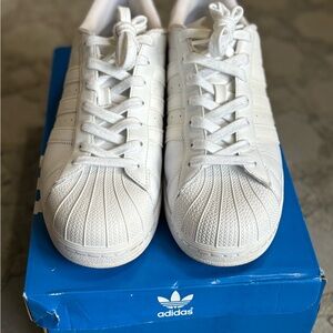Men’s Adidas White Sneakers